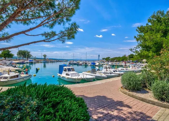 Lorelai - With Private Swimmingpool * Crikvenica