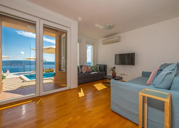 Apartmán Lorelai - With Private Swimmingpool