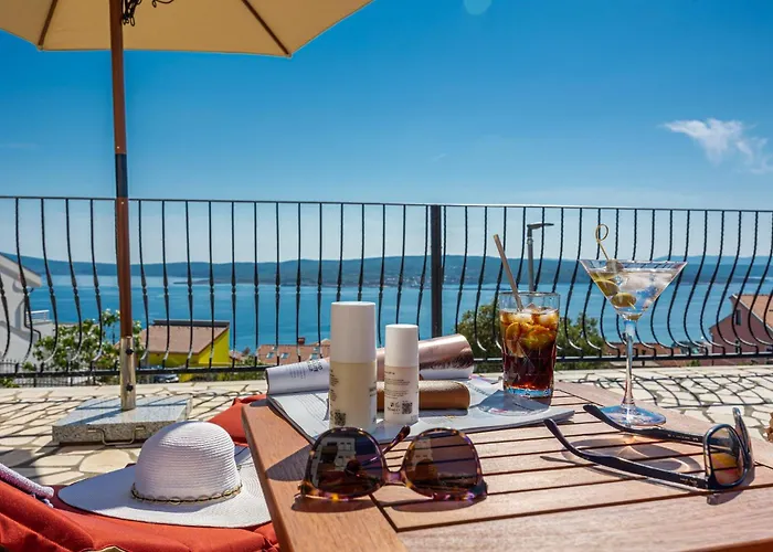 Lorelai - With Private Swimmingpool Apartmán Crikvenica